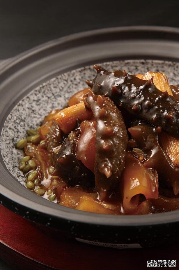 老菜新做+中式茶吧,传统餐厅颠覆“餐饮社交”